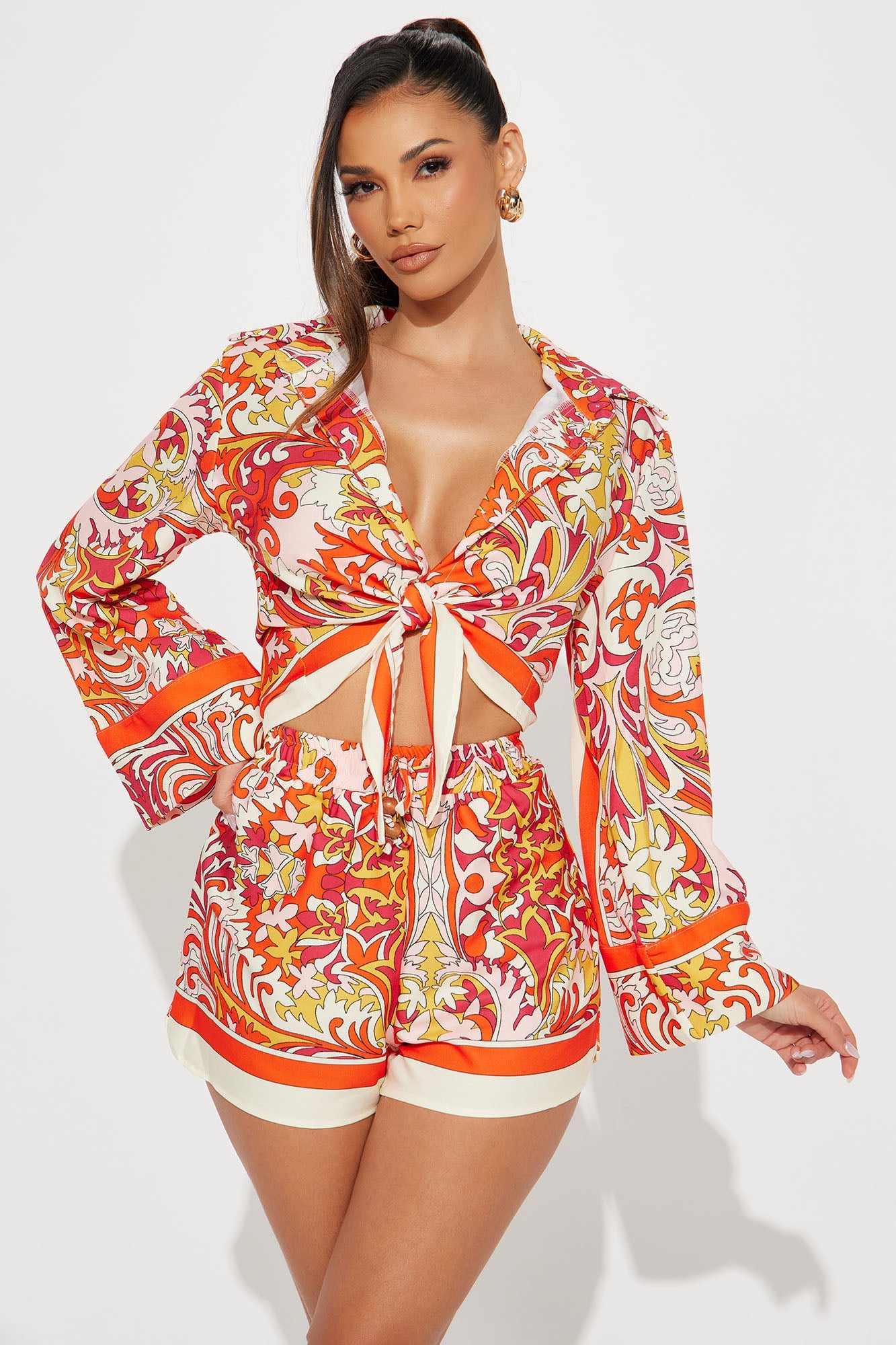 https://cdn.shopify.com/s/files/1/0293/9277/products/02-14-23Studio1_TA_MR_13-57-41_27_FST1096_Orangecombo_0474_SG.jpg?v=1676673860